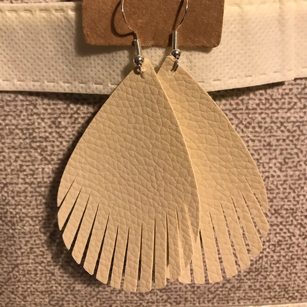 Leather earrings